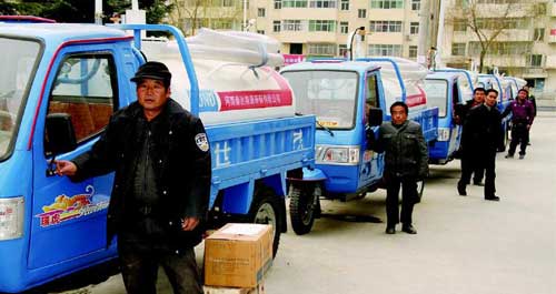 柞水縣出資35萬元購回10輛沼氣抽渣車