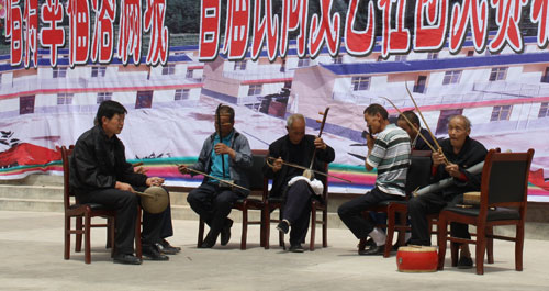 首屆&ldquo;唱得幸福落滿坡&rdquo;文藝大賽舉行