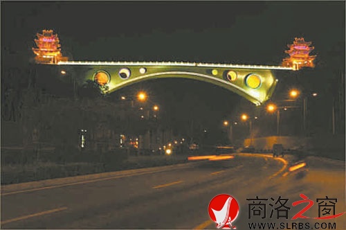 昔日迎接商山四皓去長安的高車齡，如今已被彩虹橋和寬闊的城市道路取代。