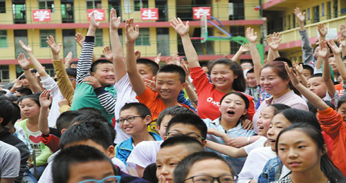 關愛明天  普法先行