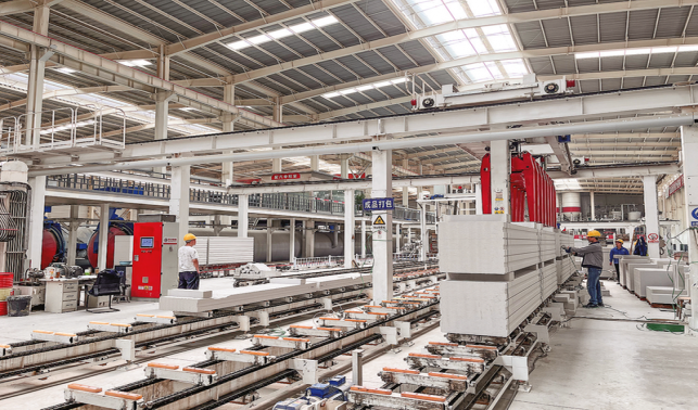 鏡頭下的火熱生產瞬間