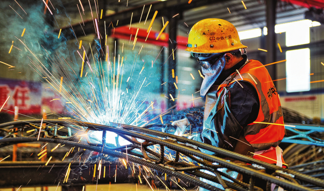 奮戰春天里 高鐵建設忙