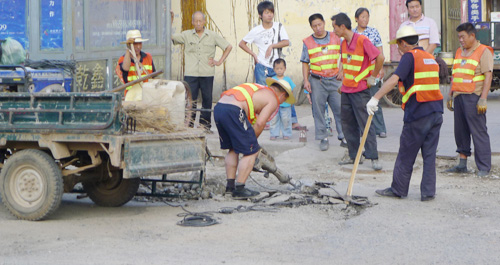 市政整修路面贏得市民贊揚