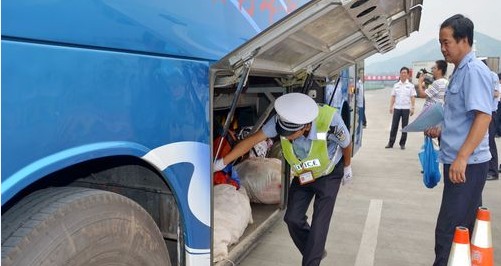 我市公安交警全面加強道路交通安全管理