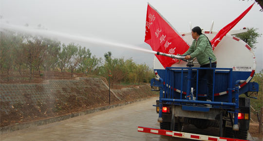商洛積極開展“抗旱保秋播、保人畜飲水”活動