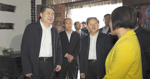 創(chuàng)新扶貧措施 建設美麗鄉(xiāng)村