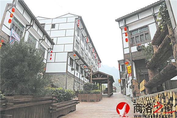 打柴廊道原是竹林關(guān)人上山打柴的主要通道，如今已是游人休閑的重要場所。