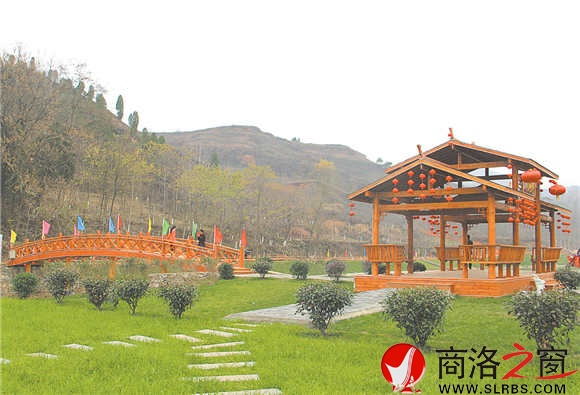 有著動(dòng)人傳說(shuō)的月亮灣田園風(fēng)光