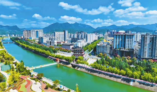 奮楫搏浪“千帆競” 奏響發展最強音