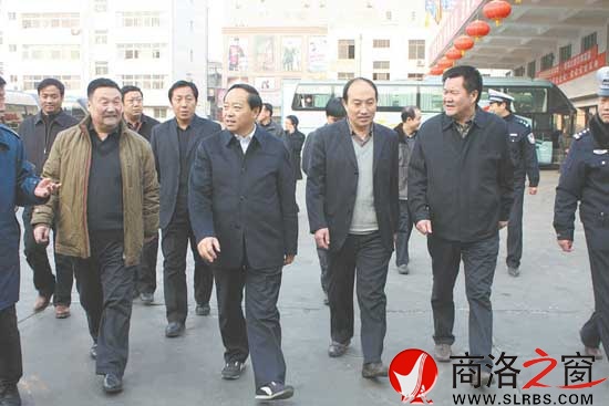 市委書記胡潤澤在市一級汽車客運站檢查春運安全工作